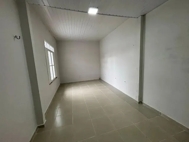 Imagem 5: Amp;Amp;Térrea para Venda com 260 Metros Quadrados com 4 Quartos em Coqueiro