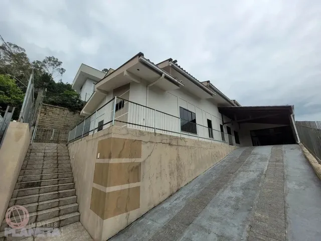 Imagem: Ampla Residência de 2 Andares com 6 Dormitórios