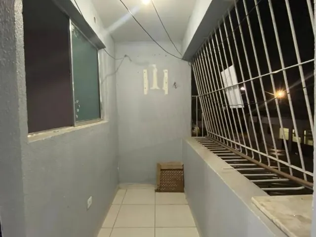Imagem: Excelente Ap Primeiro Andar,Prox a Avenida,Varanda,2Qts