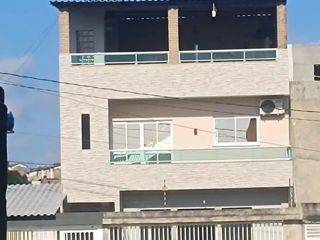 Imagem: A casa possui 2 Dormitórios, 2 Banheiros, 1 Vaga na