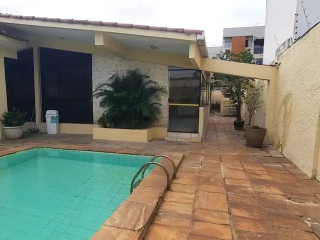 Imagem: Imóvel para Aluguel Possui 230 Metros Quadrados
