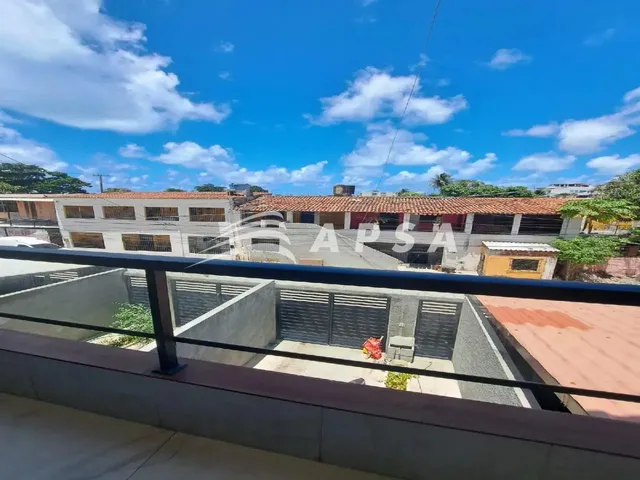 Imagem 1: Excelente Triplex Contendo 3 Quartos, 2 Banheiros Sociais, com Garagem, 1.415 Metros Quadr