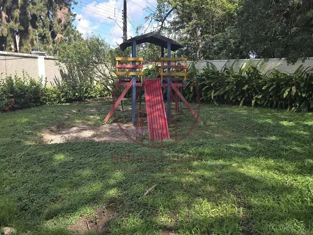 Imagem 3: Casa com 2.500M Total + 4 Quartos