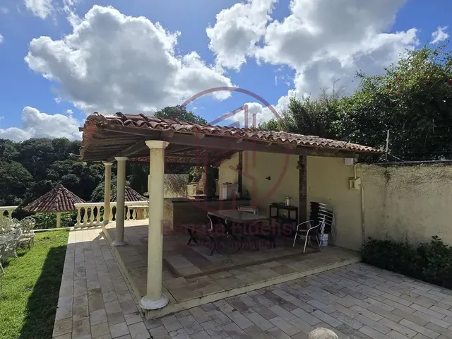 Imagem 8: Casa com 2.500M Total + 4 Quartos