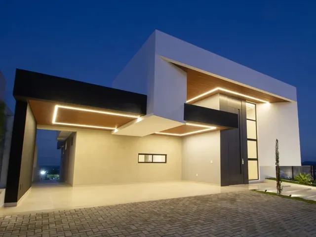 Imagem: A casa em condomínio possui 5 Dormitórios, 4 Suítes, 5