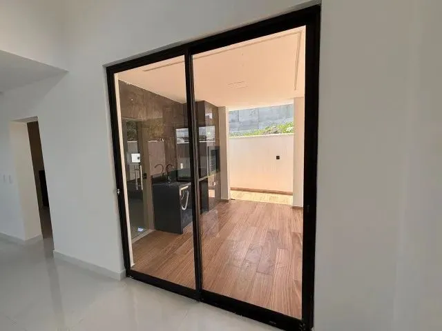 Imagem 4: Terras Alphaville - 5 Quartos Sendo 2 Suites - 200M - Posição Nascente