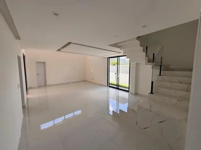 Imagem 3: Terras Alphaville - 5 Quartos Sendo 2 Suites - 200M - Posição Nascente