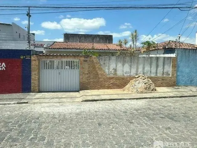 Imagem: Casa com 3 Dormitórios À Venda por R$