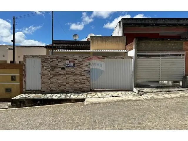 Imagem: A casa possui 3 Dormitórios, 1 Banheiro, 97m² de Área e