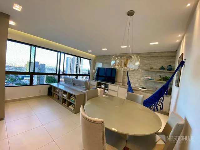 Imagem: O apartamento possui 3 Dormitórios, 1 Suíte, 3 Banheiros,