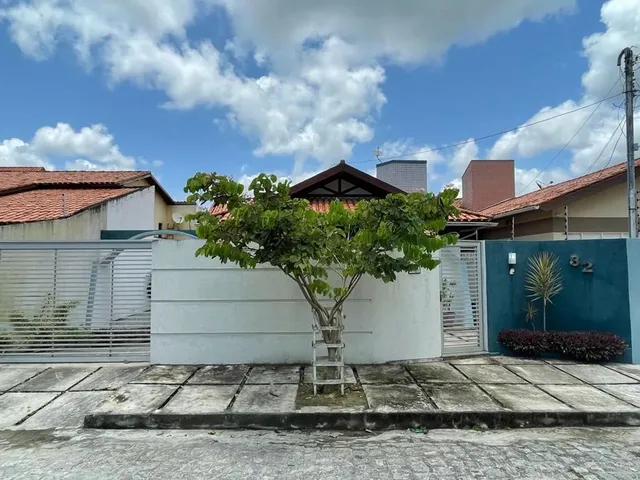 Imagem: Casa Nascente com Ampla Garagem, no Mirante