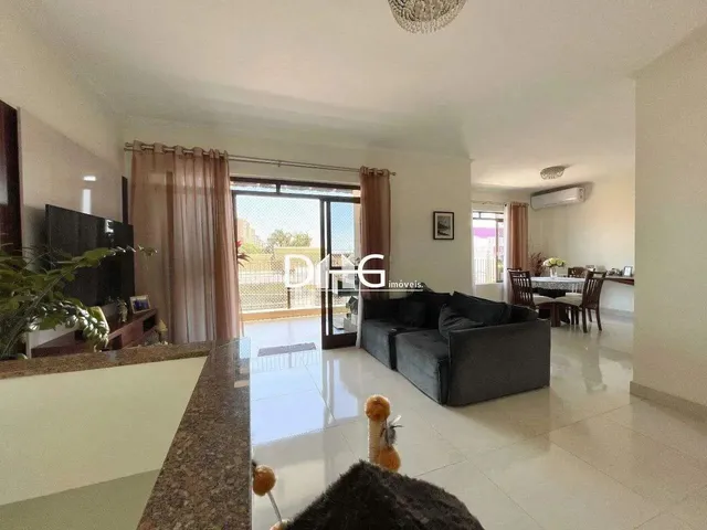 Imagem: O apartamento possui 3 Dormitórios, 2 Banheiros, 135m² de