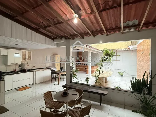 Imagem 2: Casa com 03 Quartos com Suíte + Closet em Serra Dourada 1 - Serra Es