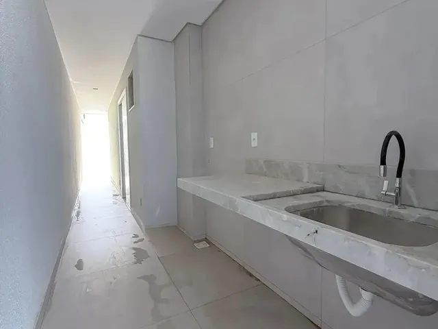 Imagem 11: Sr - Vendo Belíssima Casa com 4 Quartos em Morada de Laranjeiras - Serra - Es