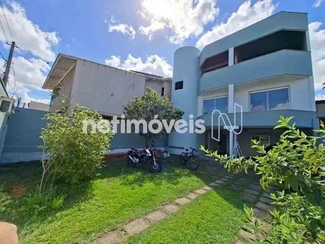 Imagem 1: Imóvel para Venda com 390 Metros Quadrados com 4 Quartos em Vila Capixaba - Cariacica
