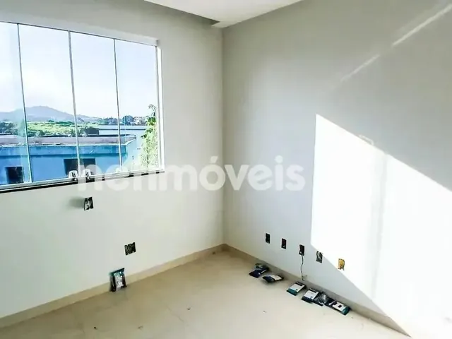 Imagem 7: Imóvel para Venda com 390 Metros Quadrados com 4 Quartos em Vila Capixaba - Cariacica