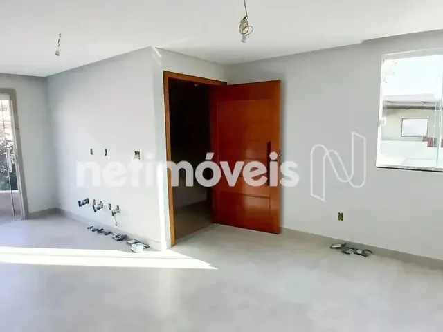 Imagem 8: Imóvel para Venda com 390 Metros Quadrados com 4 Quartos em Vila Capixaba - Cariacica