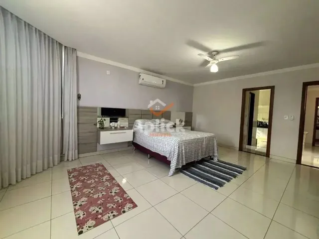Imagem 5: Casa Á Venda em Morada de Laranjeiras-3 Quartos-Suíte 3 Vagas