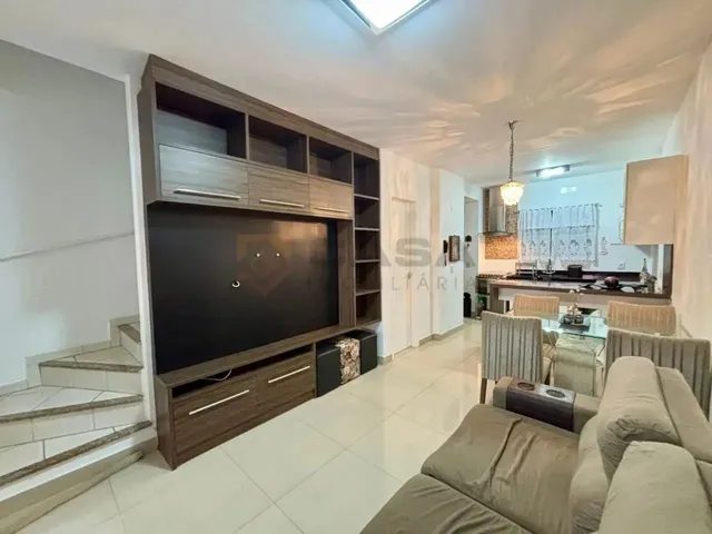 Imagem: Linda Casa Duplex 2 Quartos em Colina de
