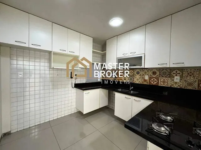 Imagem 4: Casa em Condomínio, 4 Quartos, Área de Lazer com Quadra, Piscina e Sauna, Segurança 24
