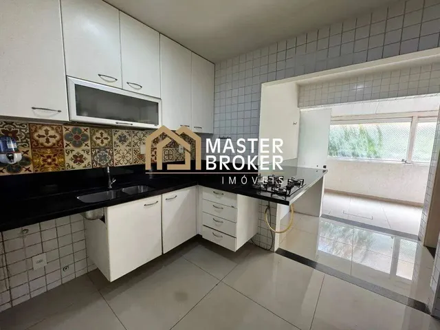 Imagem 3: Casa em Condomínio, 4 Quartos, Área de Lazer com Quadra, Piscina e Sauna, Segurança 24