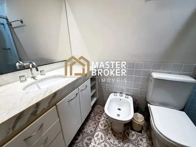 Imagem 2: Casa em Condomínio, 4 Quartos, Área de Lazer com Quadra, Piscina e Sauna, Segurança 24