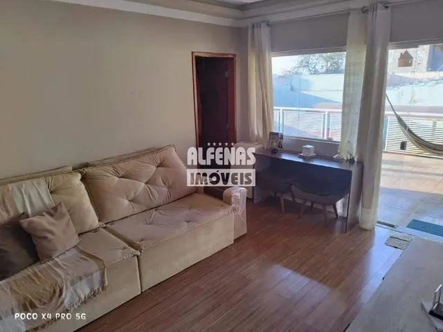 Imagem: Casa À Venda 3 Quartos no Bairro Tropical