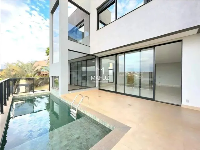 Imagem: Casa Moderna À Venda com 4 Suítes, Lazer