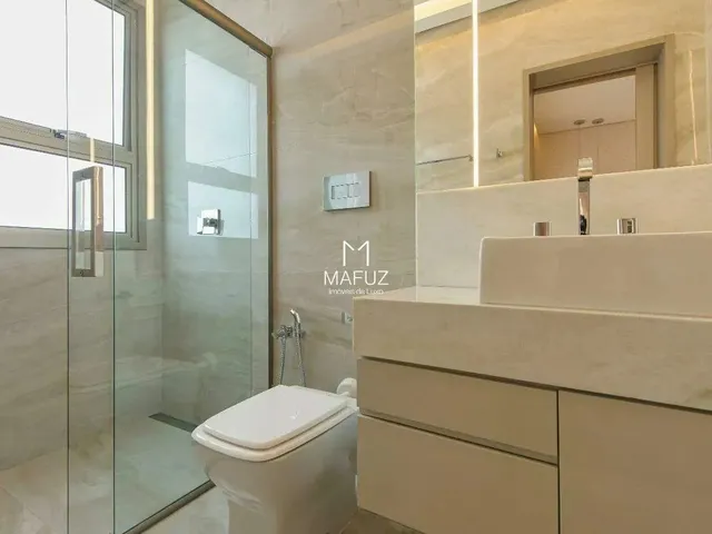 Imagem 3: Casa Mobiliada com 4 Suites - Varanda com Vista para Lagoa