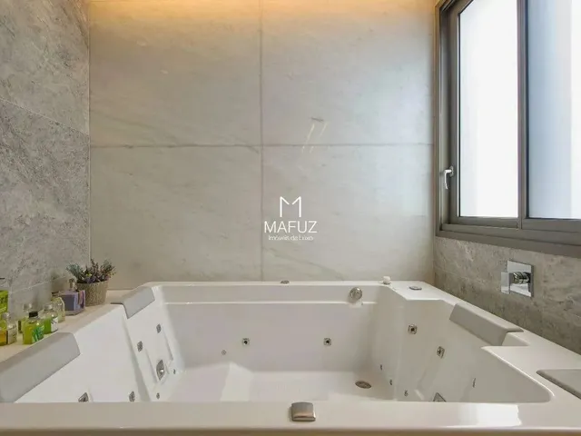 Imagem 5: Casa Mobiliada com 4 Suites - Varanda com Vista para Lagoa