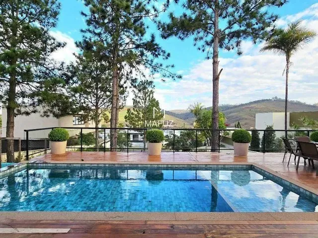Imagem: Casa de 4 Quartos, Piscina Aquecida e Vista