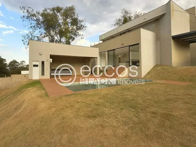 Imagem: Casa em Condomínio À Venda, 4 Quartos