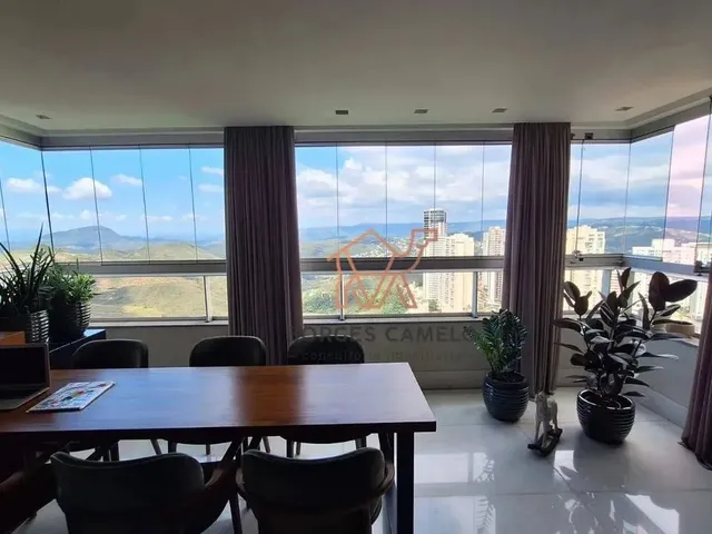 Imagem: Apartamento com 4 Dormitórios À Venda