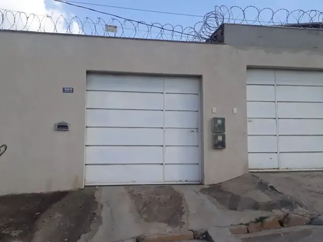Imagem: Casa em Rua Petrolina - São Pedro - Esmeraldas/Mg