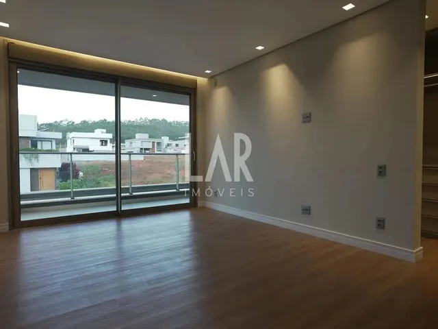 Imagem 2: Casa em Condomínio À Venda, 4 Quartos, 4 Suítes, 3 Vagas, Alphaville Lagoa Dos