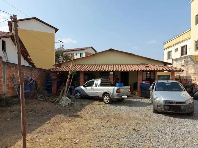 Imagem: Casa em Lote de 378 M² com 03 Quartos no