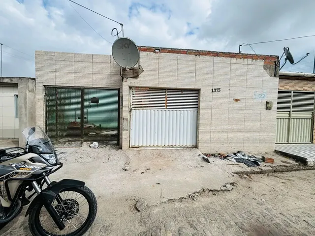 Imagem: Vendo 2 Terrenos no Centro, a Casa em Ponto