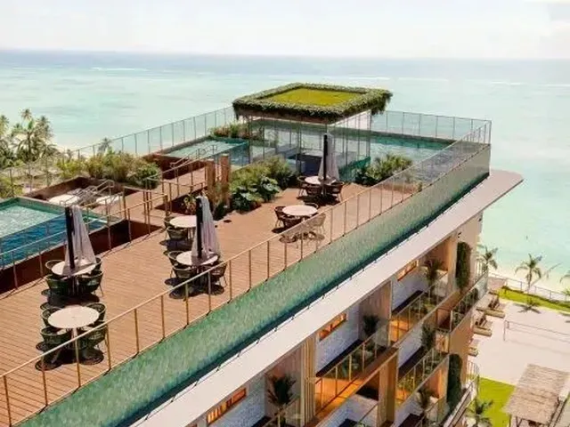 Imagem 1: Beira Mar na Praia de Antunes, Studio com 32M², Trecho de Mar Excelente. Área de Lazer