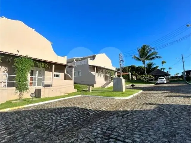Imagem 1: Condomínio com 2 Quartos À Venda em Centro - Al