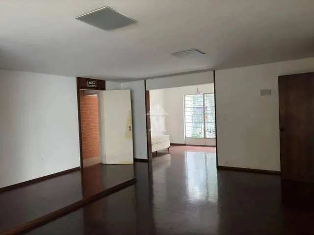 Imagem: Casa com 3 Quartos para Locação e Venda