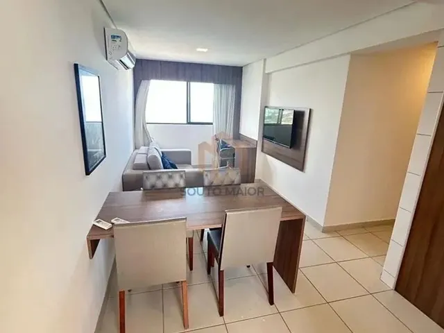 Imagem: O apartamento possui 2 Dormitórios, 1 Suíte, 2 Banheiros,