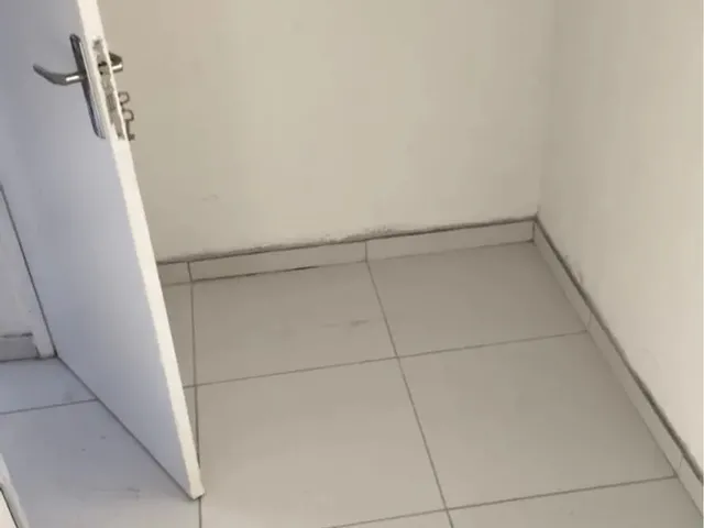 Imagem 7: Sala com Banheiro -Casa no Derby