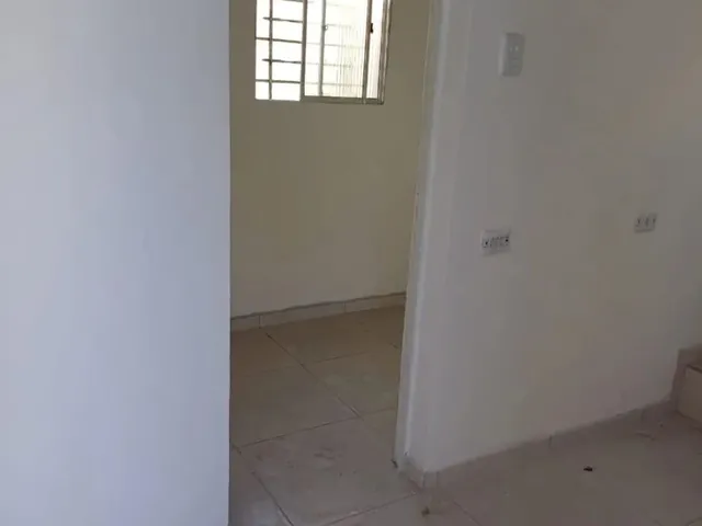Imagem 5: Sala com Banheiro -Casa no Derby