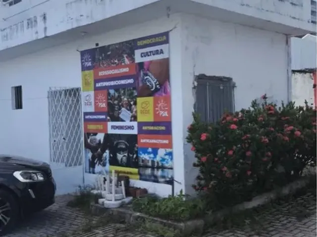 Imagem 6: Sala com Banheiro -Casa no Derby