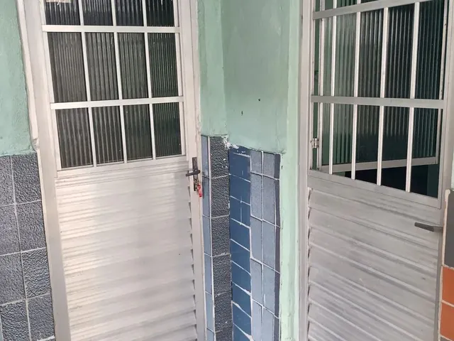 Imagem: A casa em condomínio possui 1 Dormitório, 1 Banheiro,