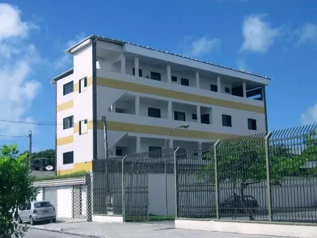 Imagem: O quarto possui 2 Dormitórios e está localizado em San