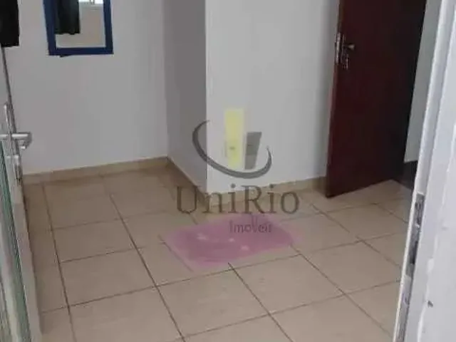 Imagem: Casa com 2 Quartos À Venda - Realengo