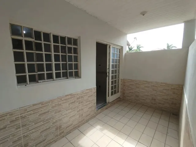 Imagem: Duas Casas. Térreo e Sobrado