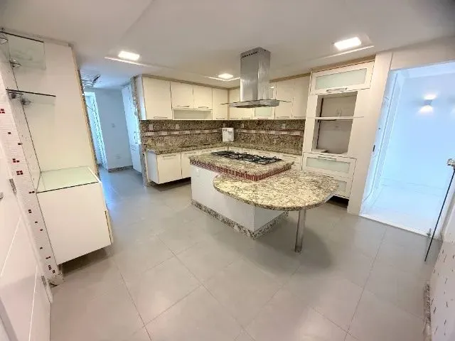 Imagem 8: Vendo Cobertura Duplex em Jardim da Penha com 280M², 4 Suítes e 5 Vagas - R$ 3.750.000