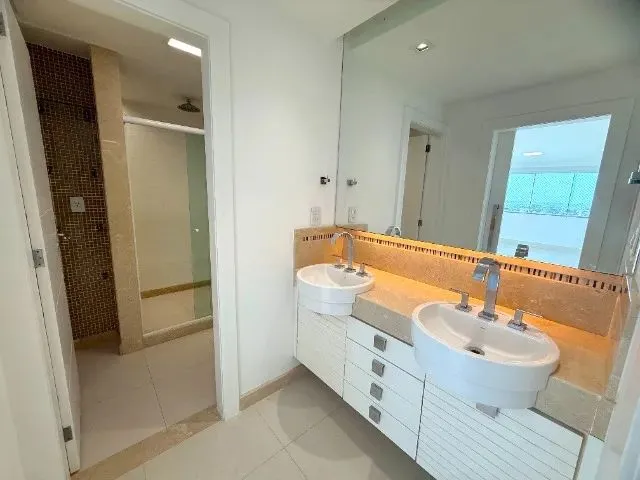 Imagem 2: Vendo Cobertura Duplex em Jardim da Penha com 280M², 4 Suítes e 5 Vagas - R$ 3.750.000